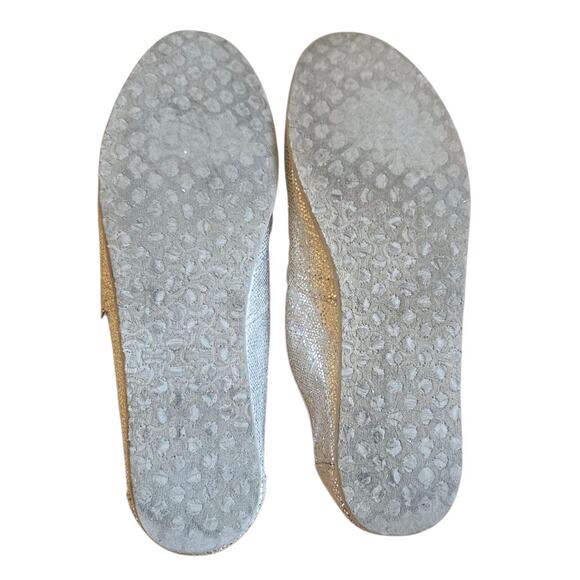 TOMS Silver Sparkle Glitter Flats Slip On Shoes Size 7 - Picture 8 of 9